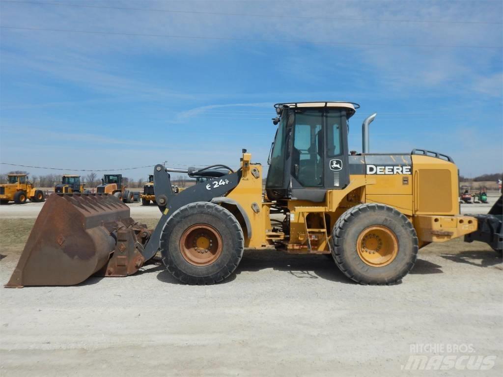 John Deere 624K Wheel loaders