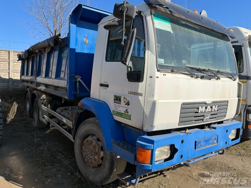 MAN LE 26.280 Tipper trucks