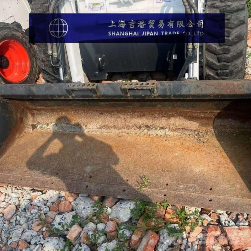 Bobcat S 590 Skid steer loaders