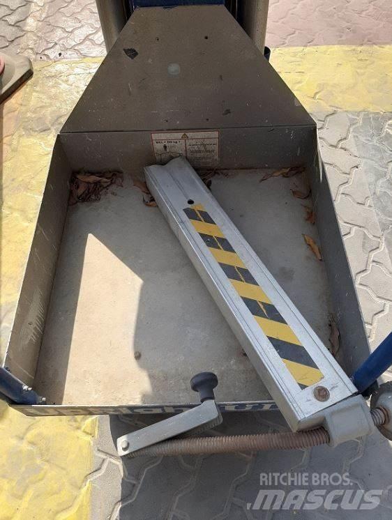 UpRight UL25AC Other lifts and platforms