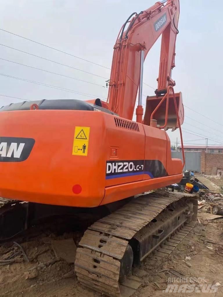 Doosan DH220LC-5 Crawler excavators