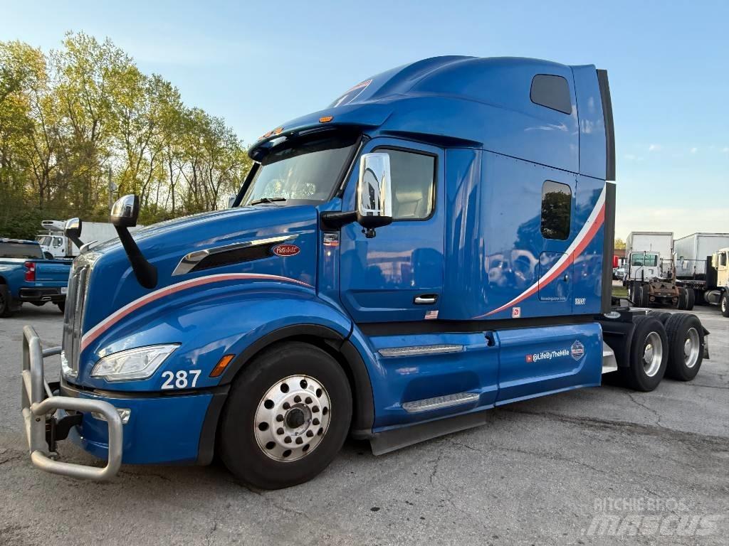Peterbilt 579 Prime Movers