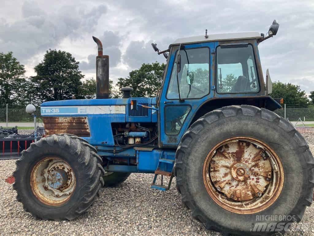 Ford TW 35 Tractors