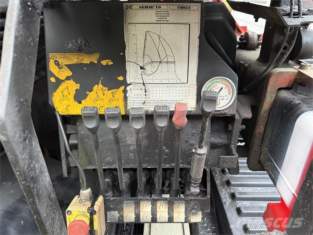 Volvo FM12 6x2 Hook lift trucks