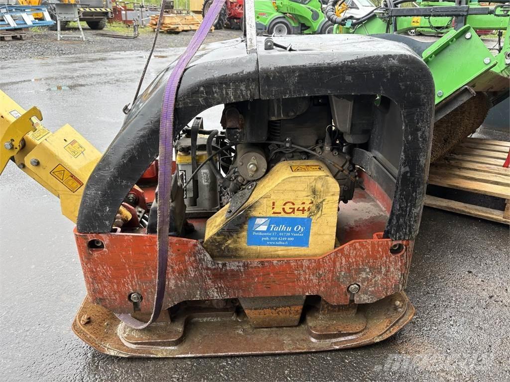 Dynapac LG400 Plate compactors