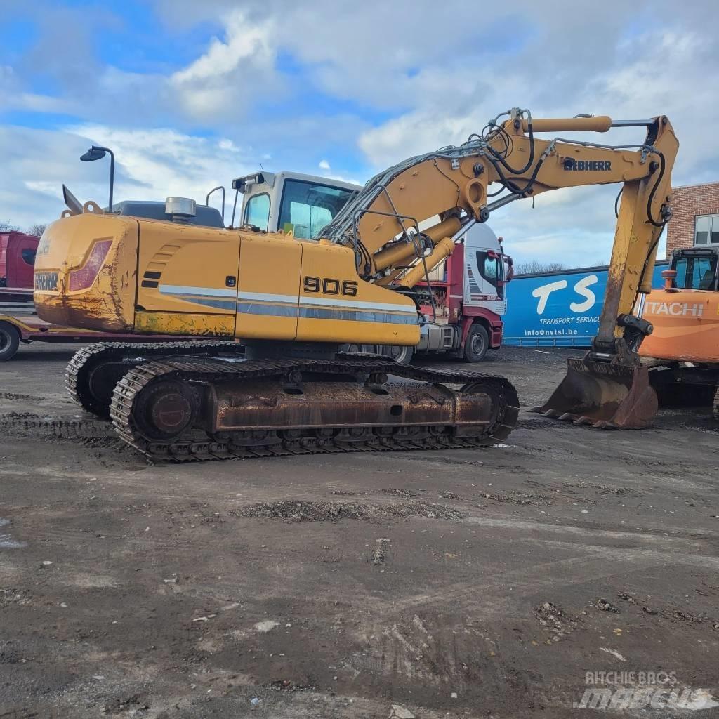 Liebherr R906 Crawler excavators