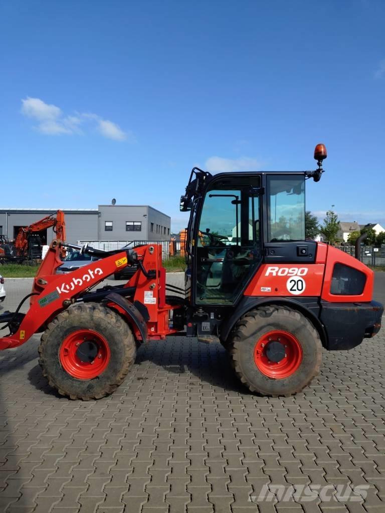 Kubota R 082 Wheel loaders