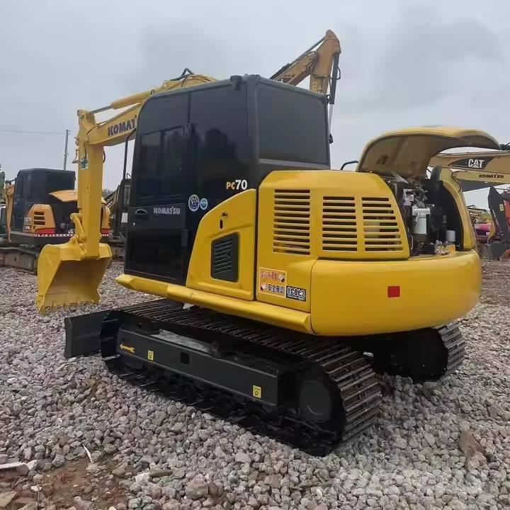 Komatsu PC70-8 Mini excavators  7t - 12t