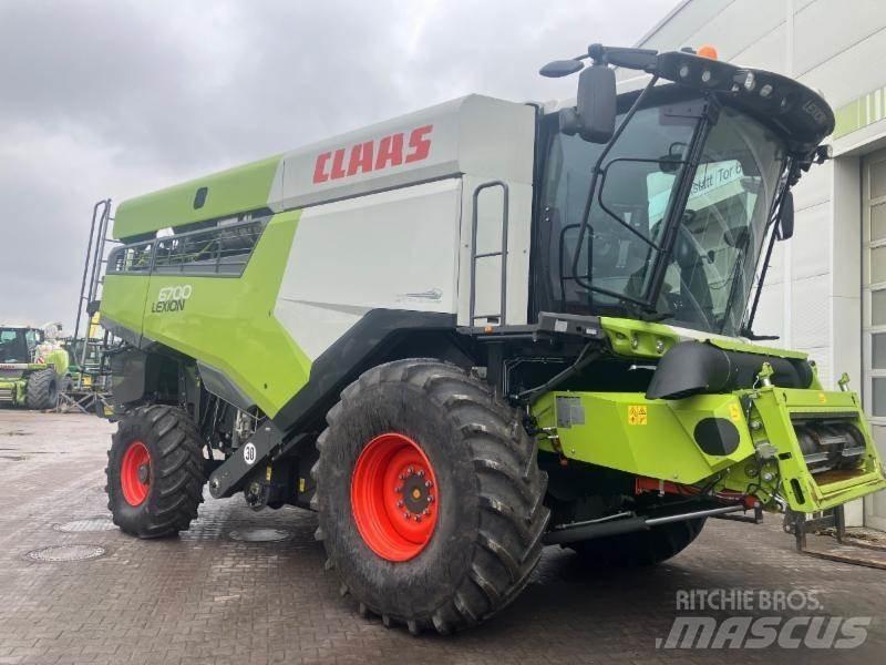CLAAS LEXION 6700 Combine harvesters