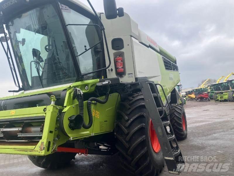CLAAS LEXION 6700 Combine harvesters