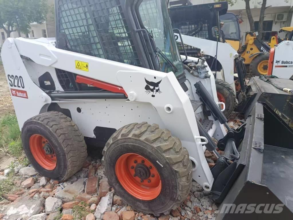 Bobcat S 220 Skid steer loaders