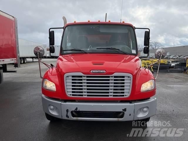 Freightliner M2 106 Beverage trucks