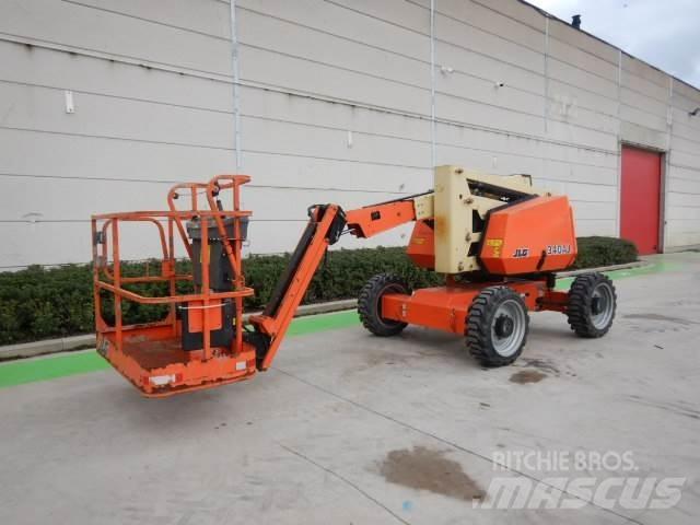 JLG 340AJ Articulated boom lifts