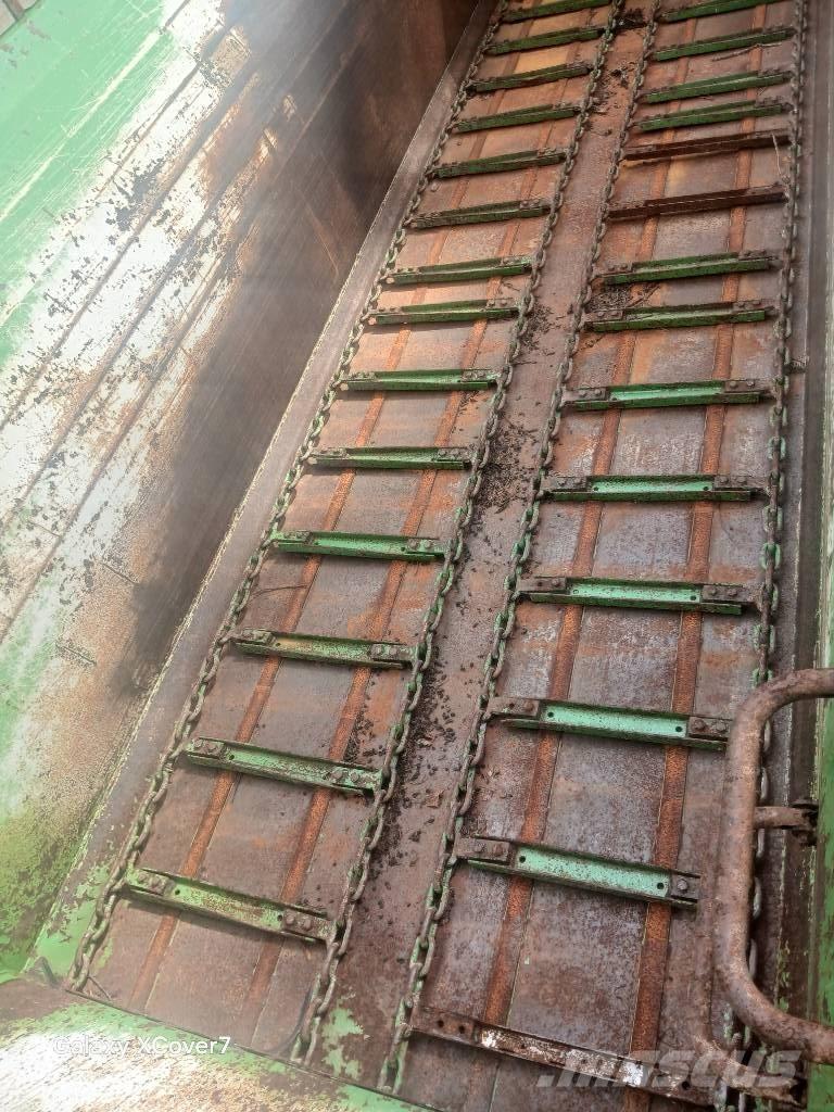 Pronar NV161/4 Manure spreaders