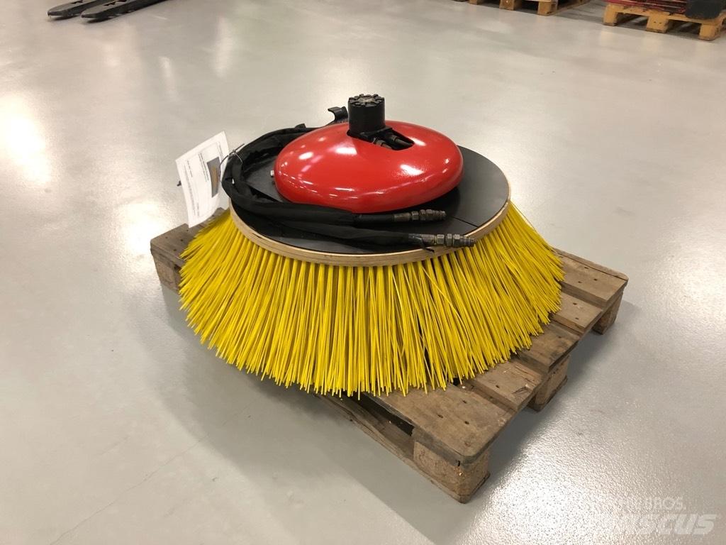 Avant Kopkost Sweepers