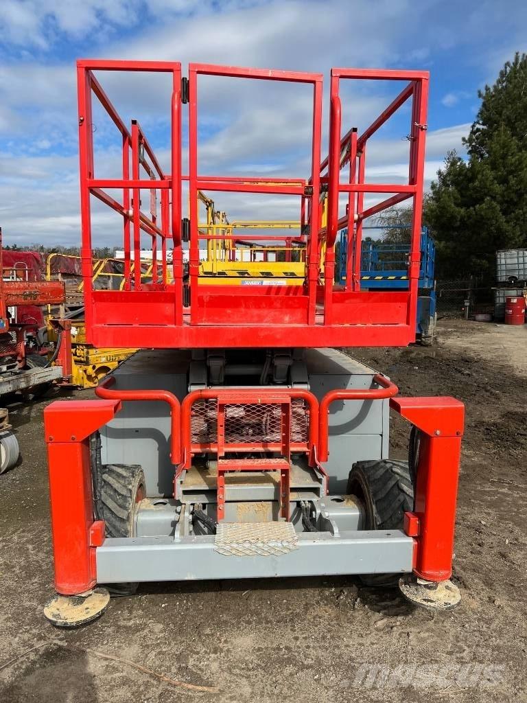 SkyJack SJ 6832 RT Scissor lifts
