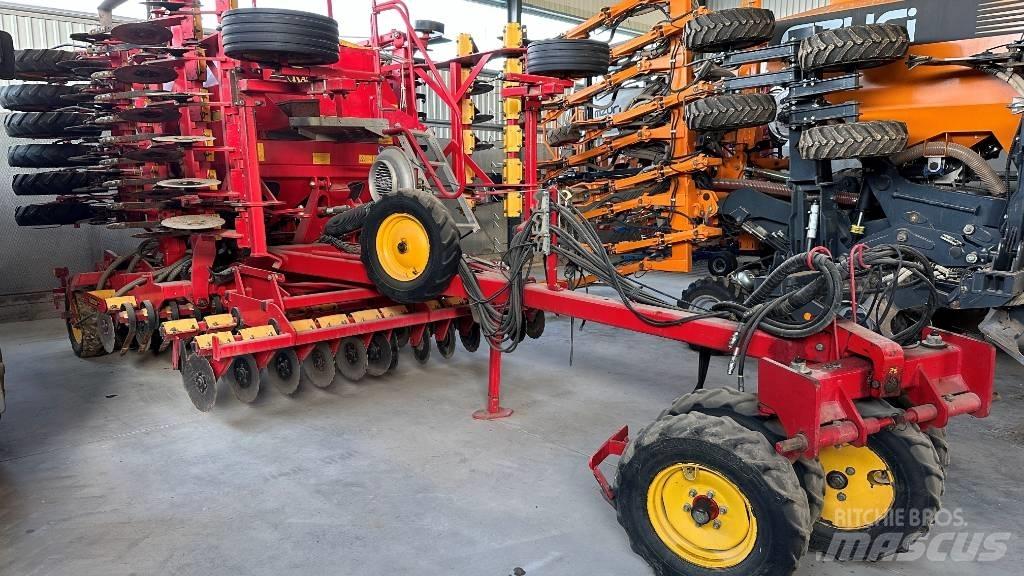 Väderstad RapidA600S Drills