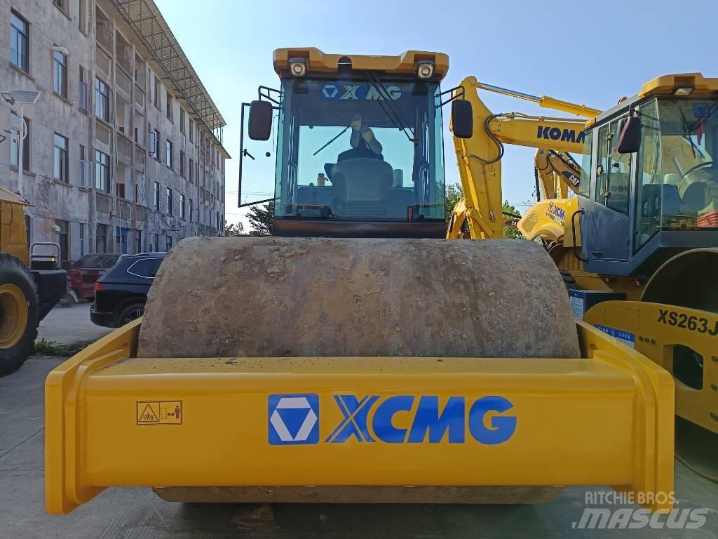 XCMG XS 223 J Single drum rollers