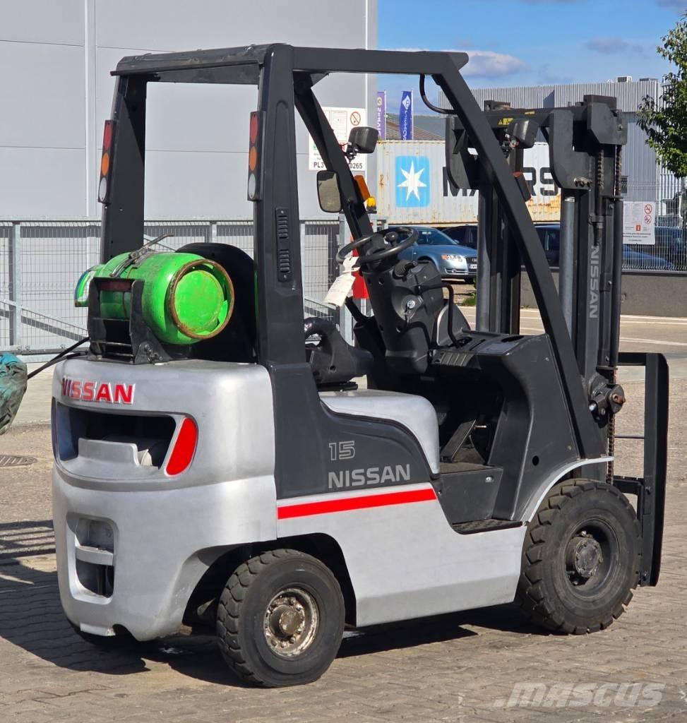 Nissan L01A15 LPG trucks