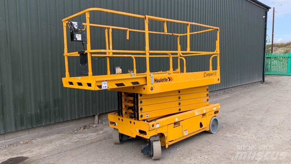 Haulotte Compact 12 Scissor lifts