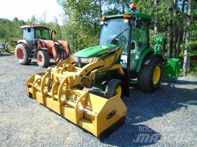 John Deere 4066 R Tractors