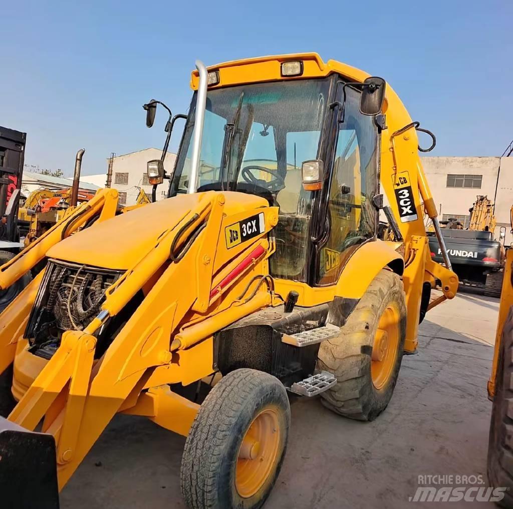 JCB 3 CX Backhoe