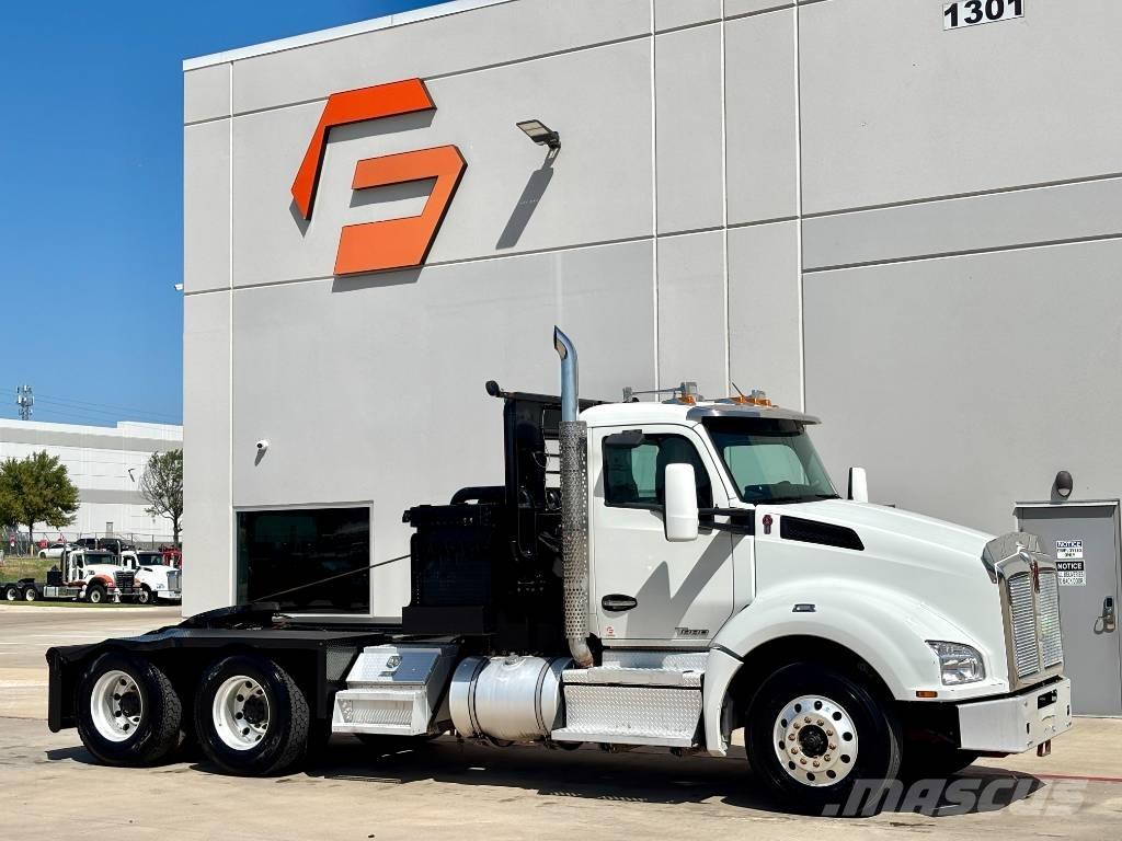 Kenworth T 880 Recovery vehicles
