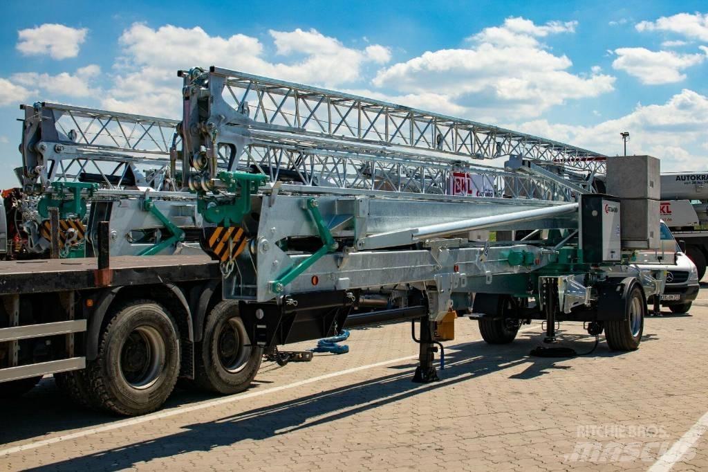 Cattaneo CM 221 Tower cranes