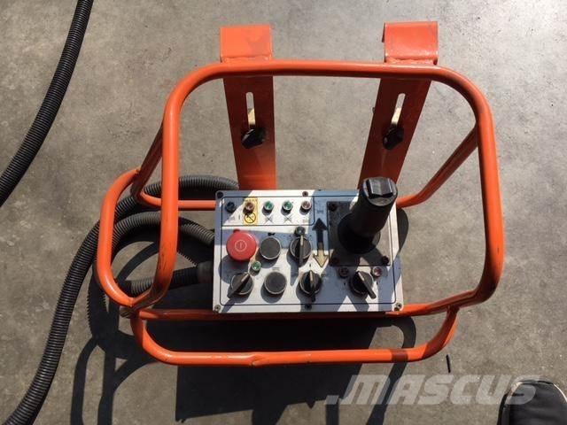 JLG SL245-12 Scissor lifts