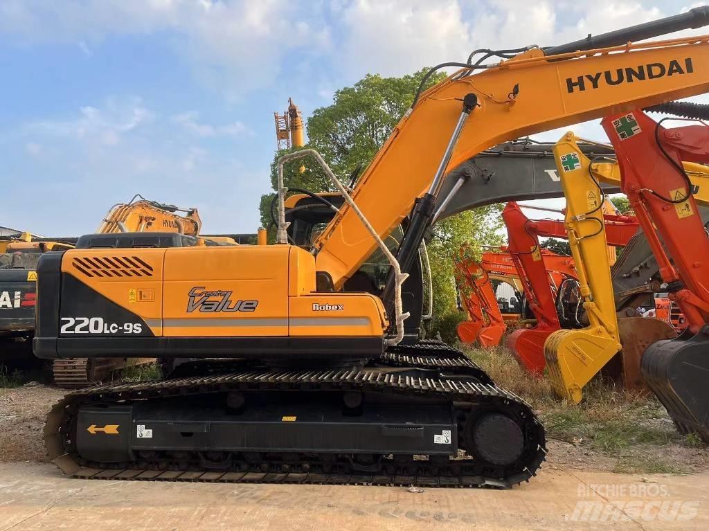 Hyundai R220LC-9S Crawler excavators