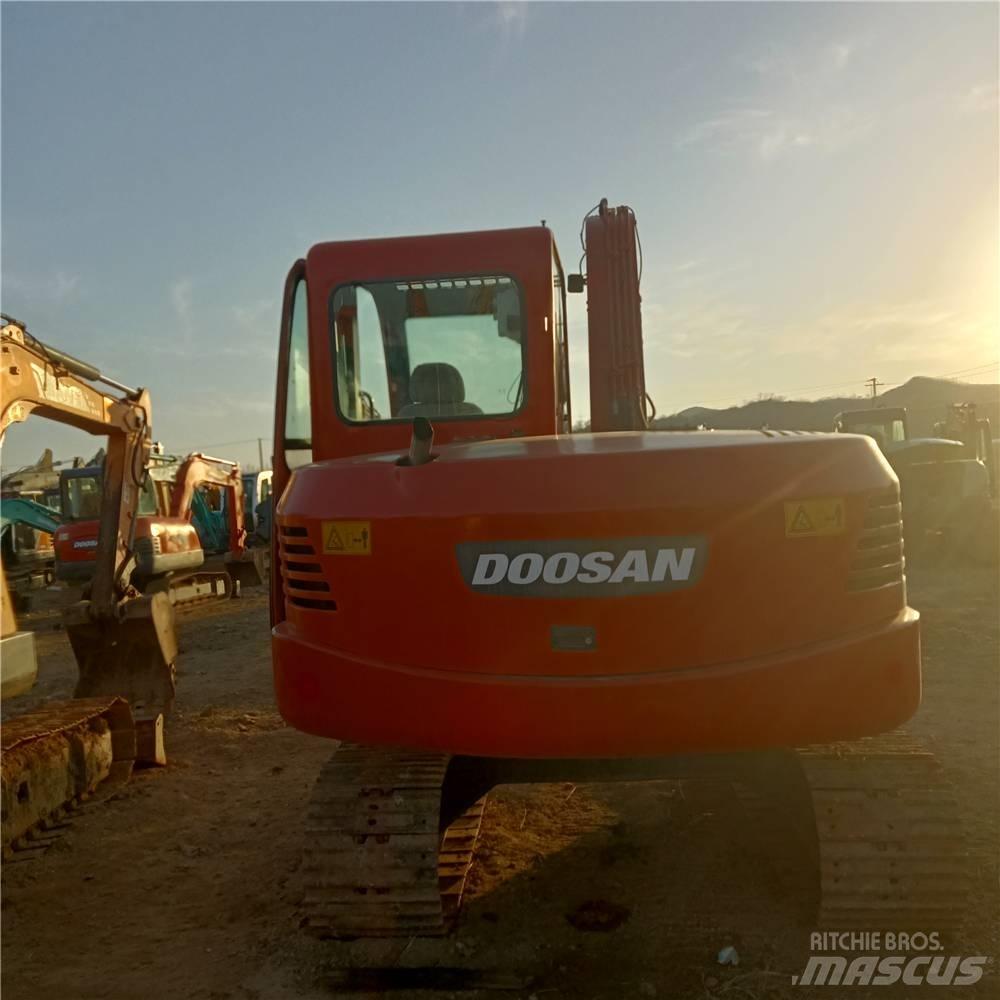 Doosan DH70 Crawler excavators