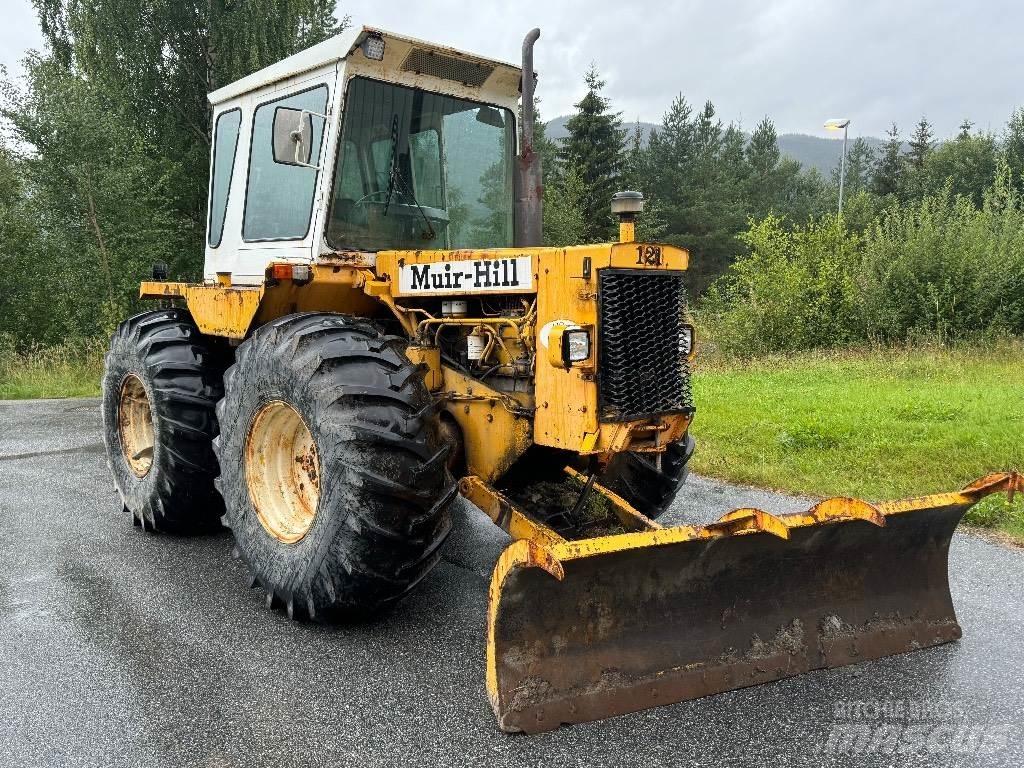 Muir-Hill MH121 Tractors