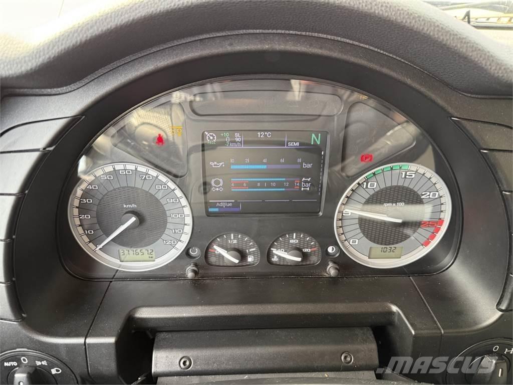 Iveco AS280 6X2 Hook lift trucks