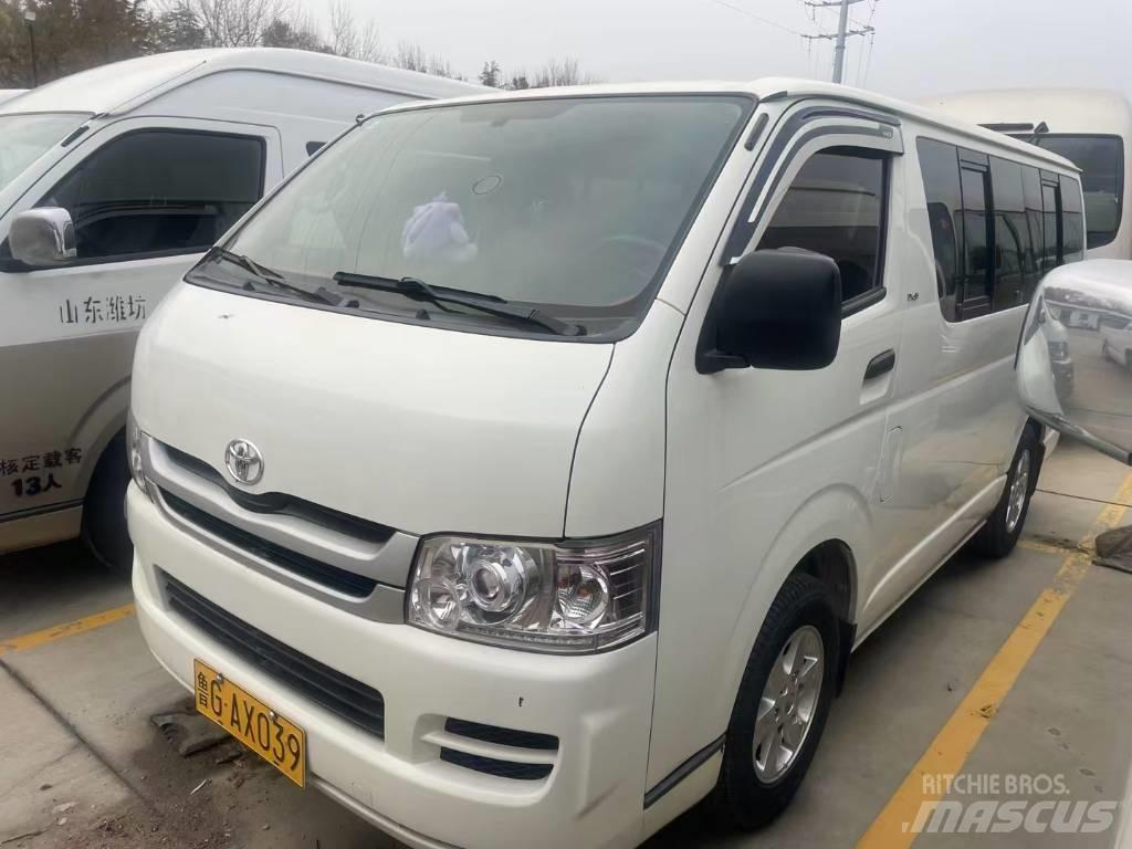 Toyota Hiace Intercity bus