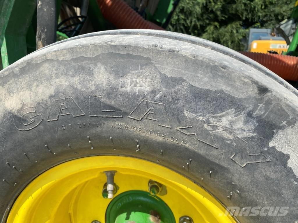 John Deere 740 A Drills