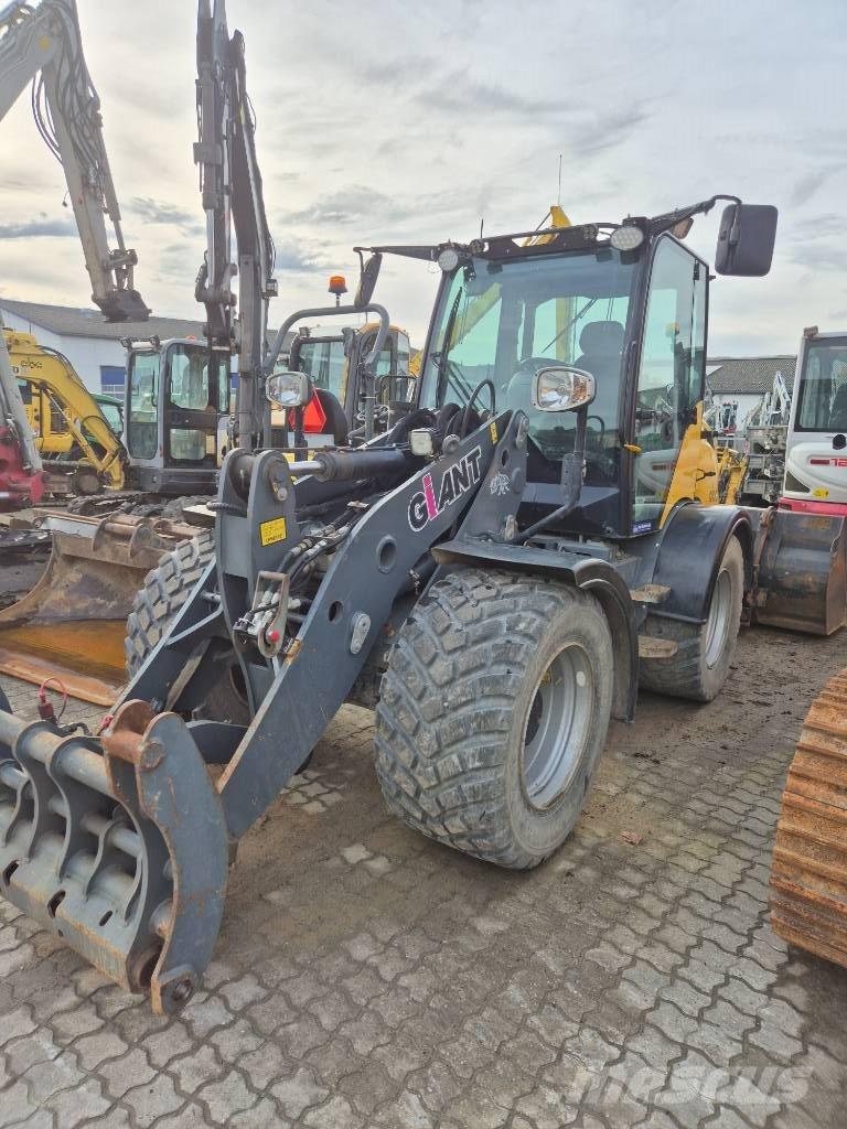 GiANT V 761 T Mini loaders