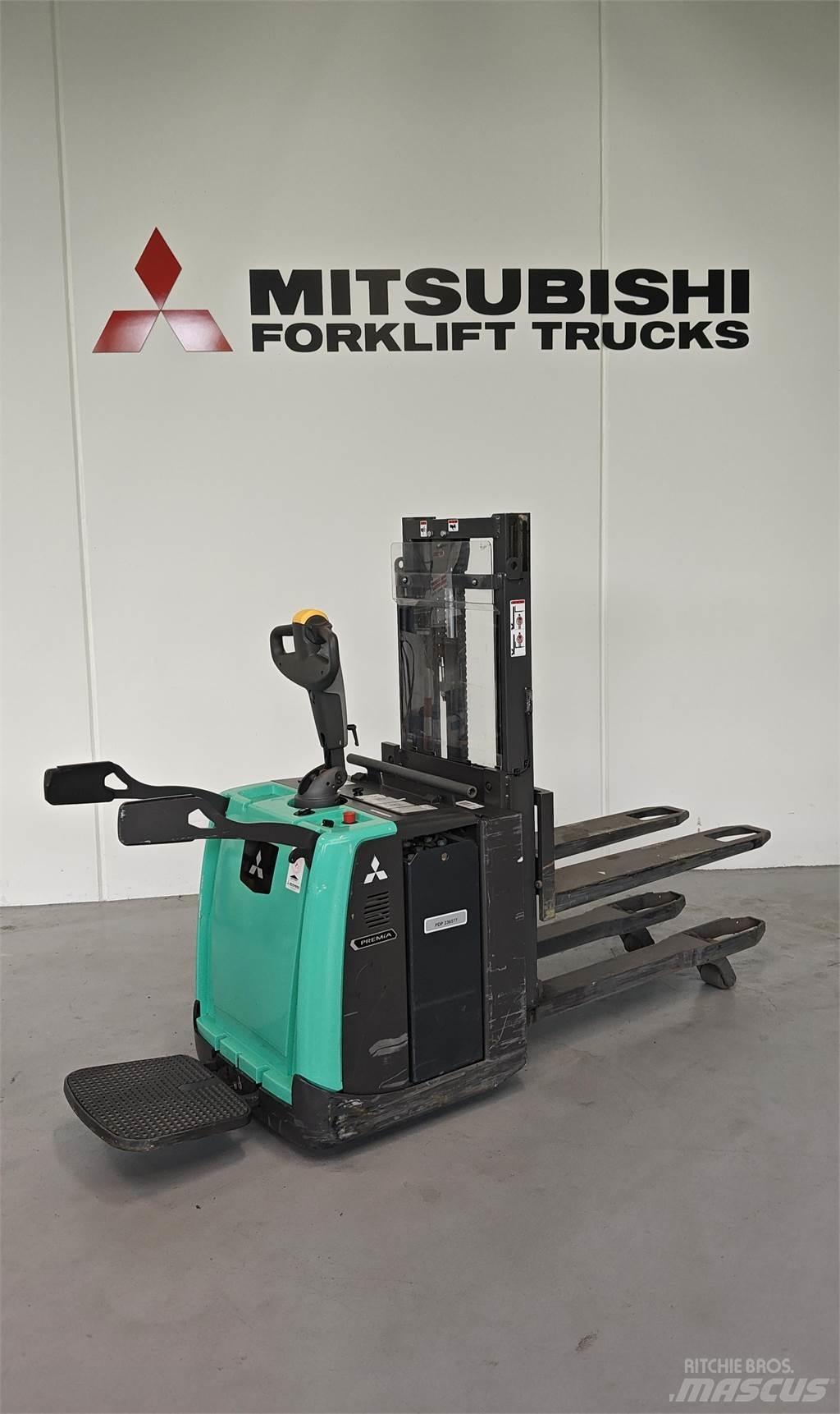 Mitsubishi PBV20PD Low lift with platform