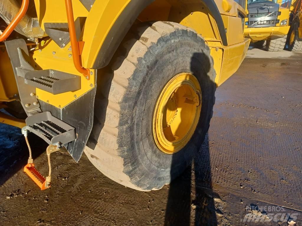 Volvo A 25 G Articulated Haulers
