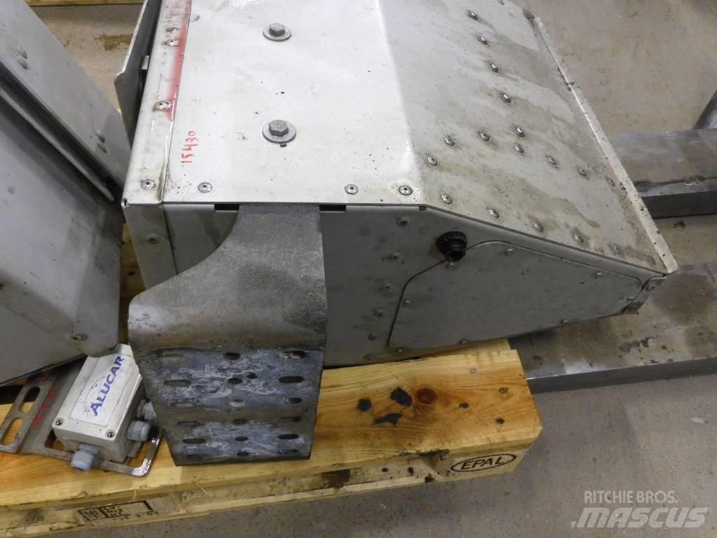  Sandspridare Alucar Chassis and suspension