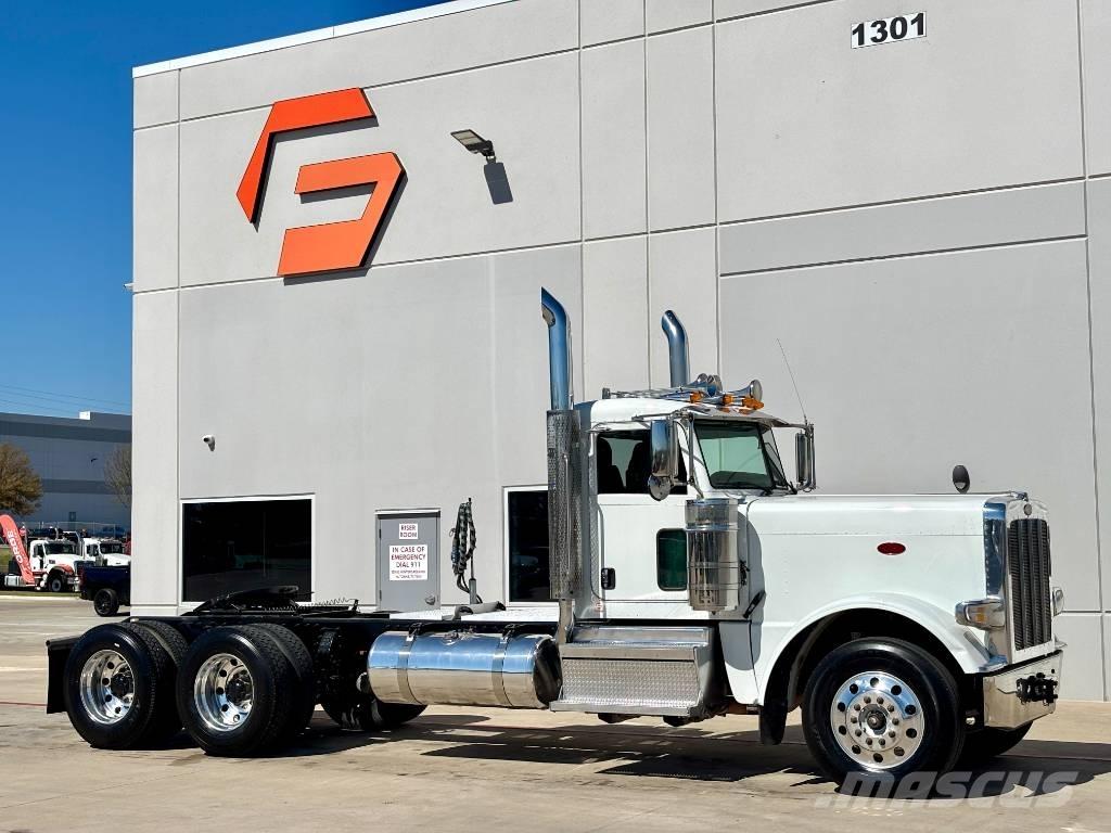Peterbilt 389 Prime Movers