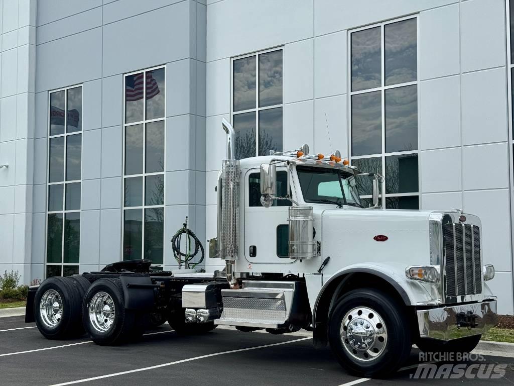 Peterbilt 389 Prime Movers