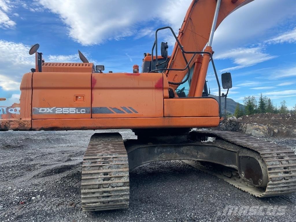 Doosan DX 255 LC-3 Crawler excavators