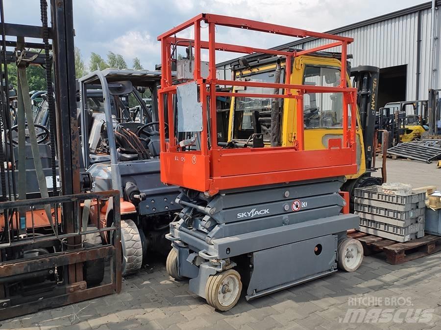 SkyJack SJ 3219 Scissor lifts