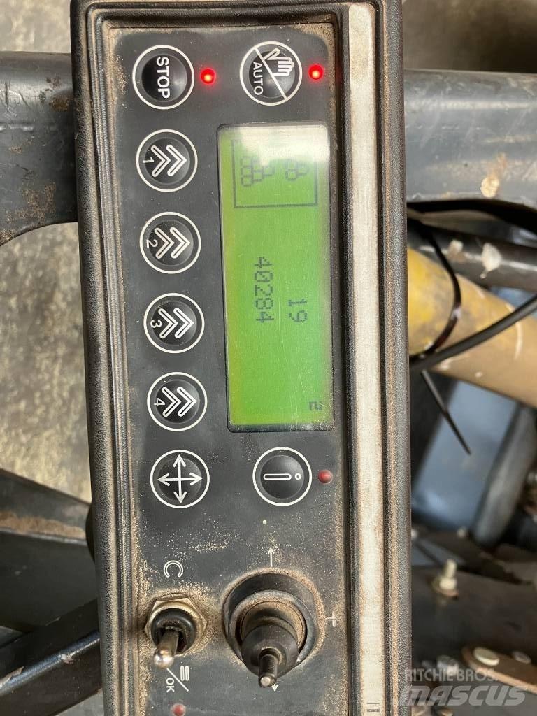 Vicon RF135 Balepack Round balers