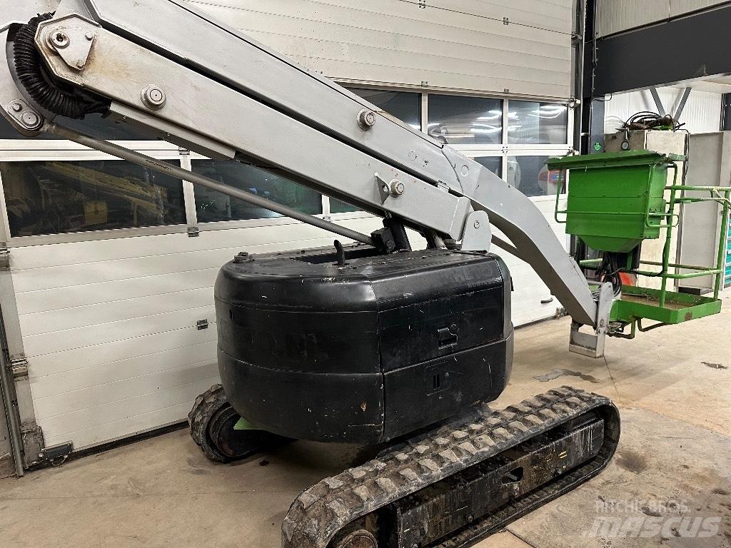 Hitachi HX 64 B Telescopic boom lifts
