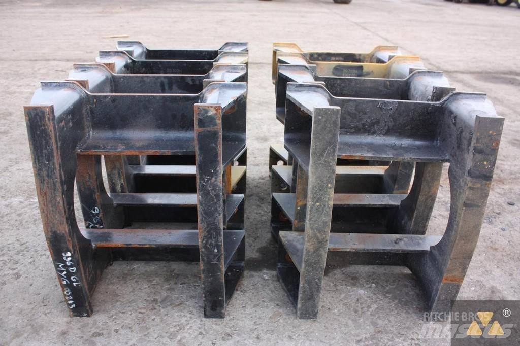 CAT Trackguards Chassis and suspension