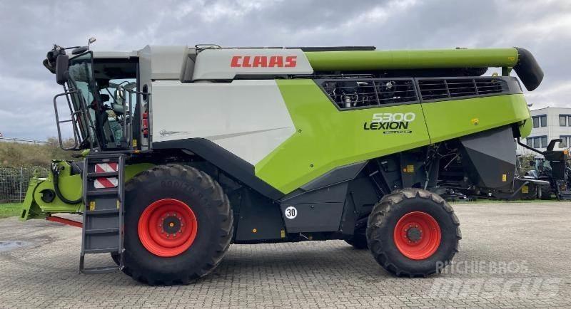 CLAAS LEXION 5300 Combine harvesters