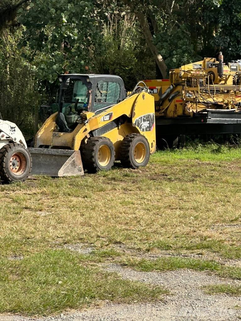 CAT 248C Skid steer loaders