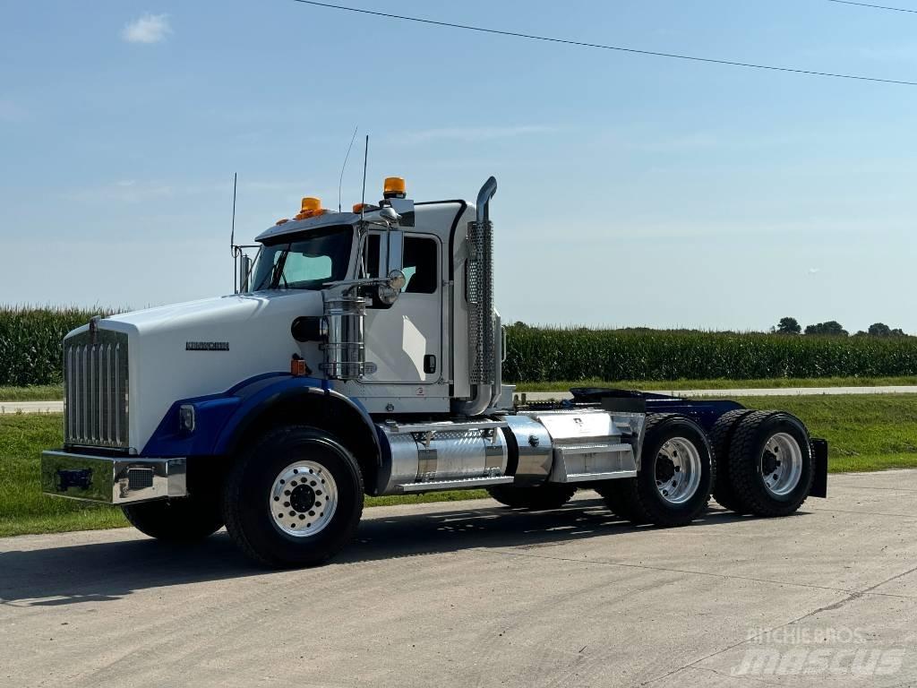 Kenworth T 800 Prime Movers