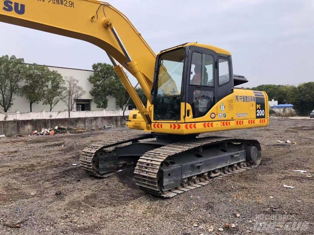 Komatsu PC 200-7 Crawler excavators